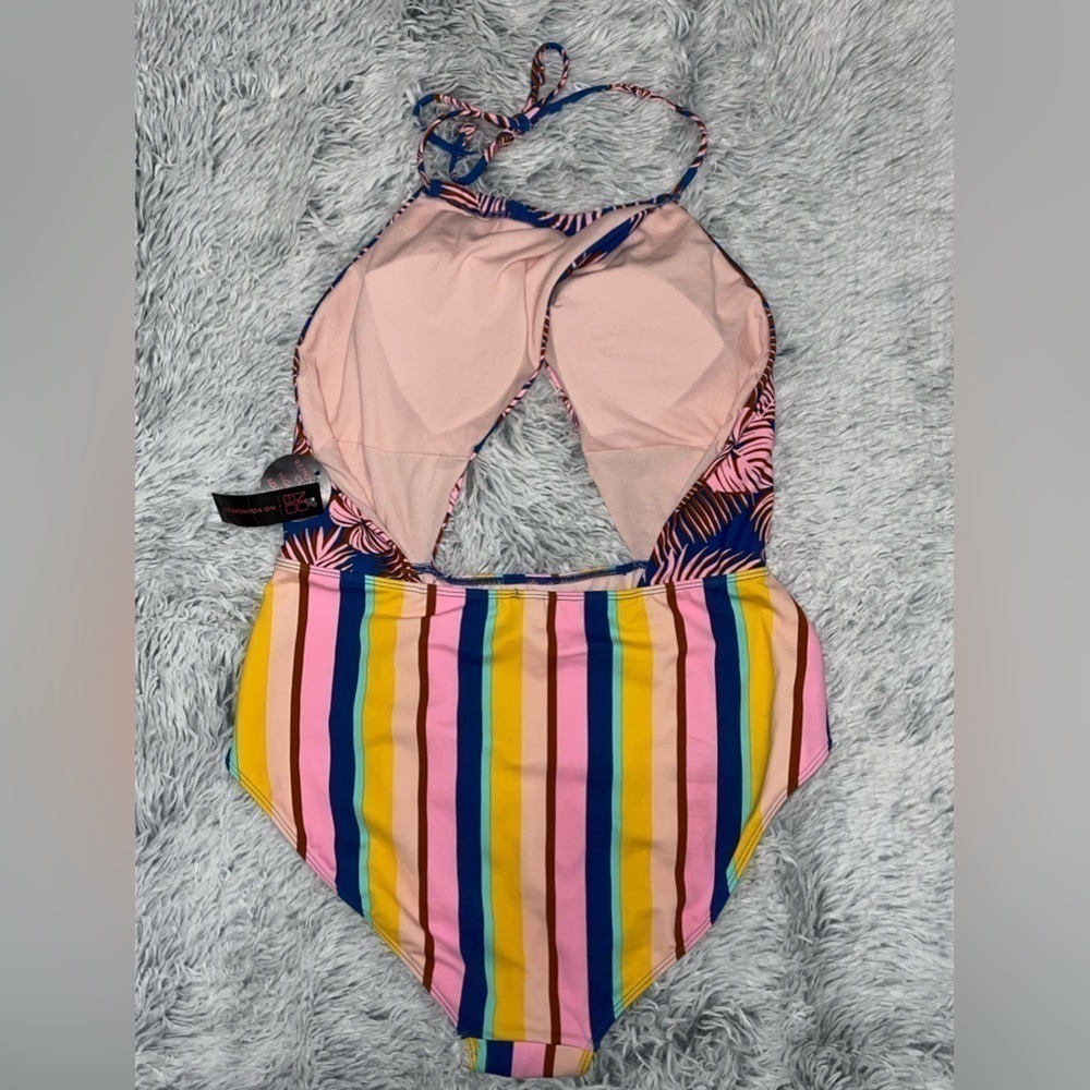 NO BOUNDARIES swimsuit one piece size 15/17 XL - Picture 7 of 7